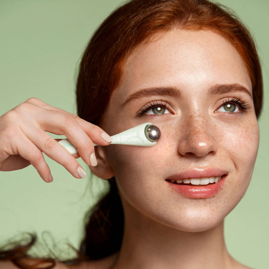 Pastel Undereye Roller