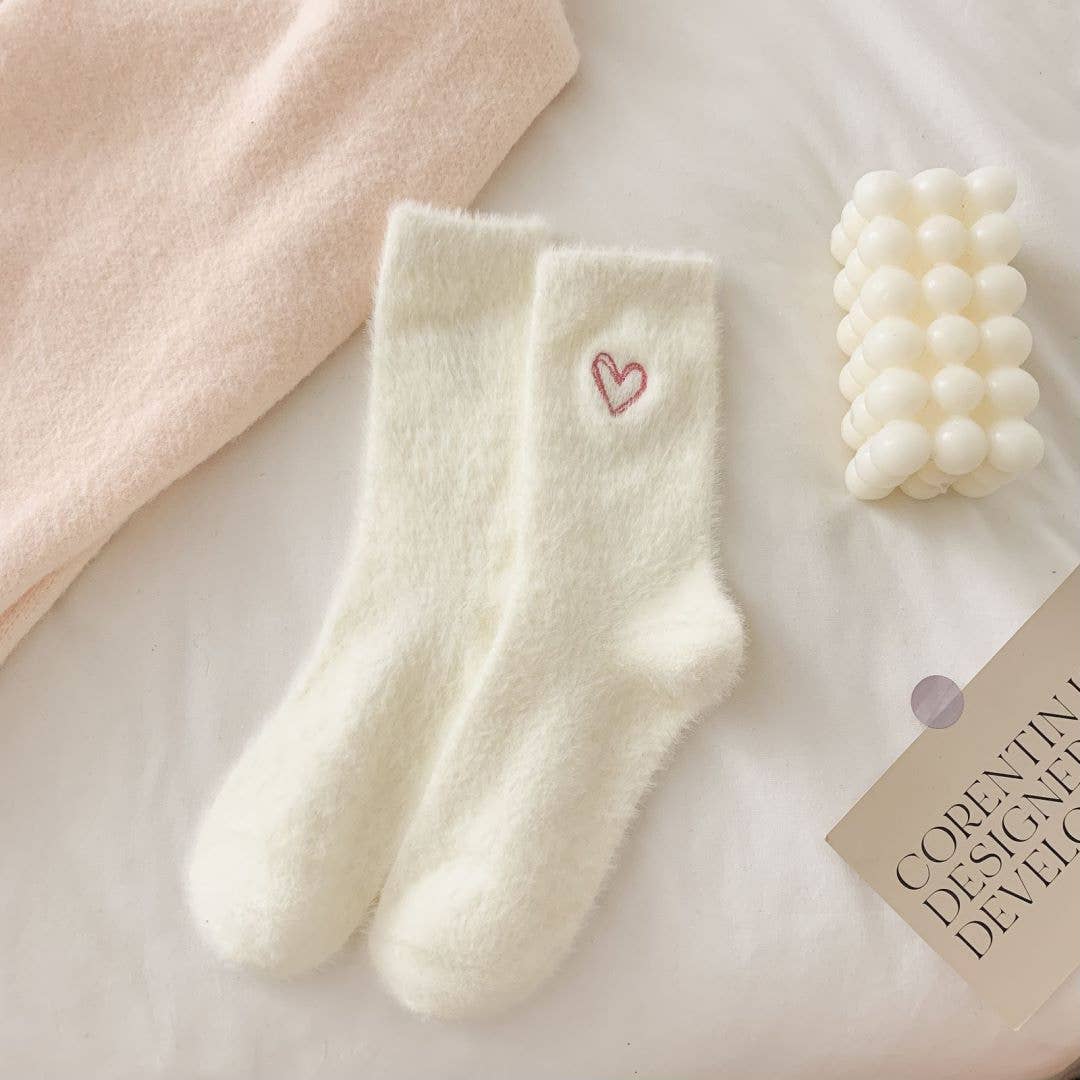 Embroidered Heart Fleece Mid-Tube Socks