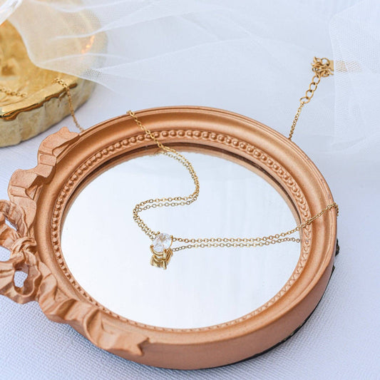 Mary Necklace