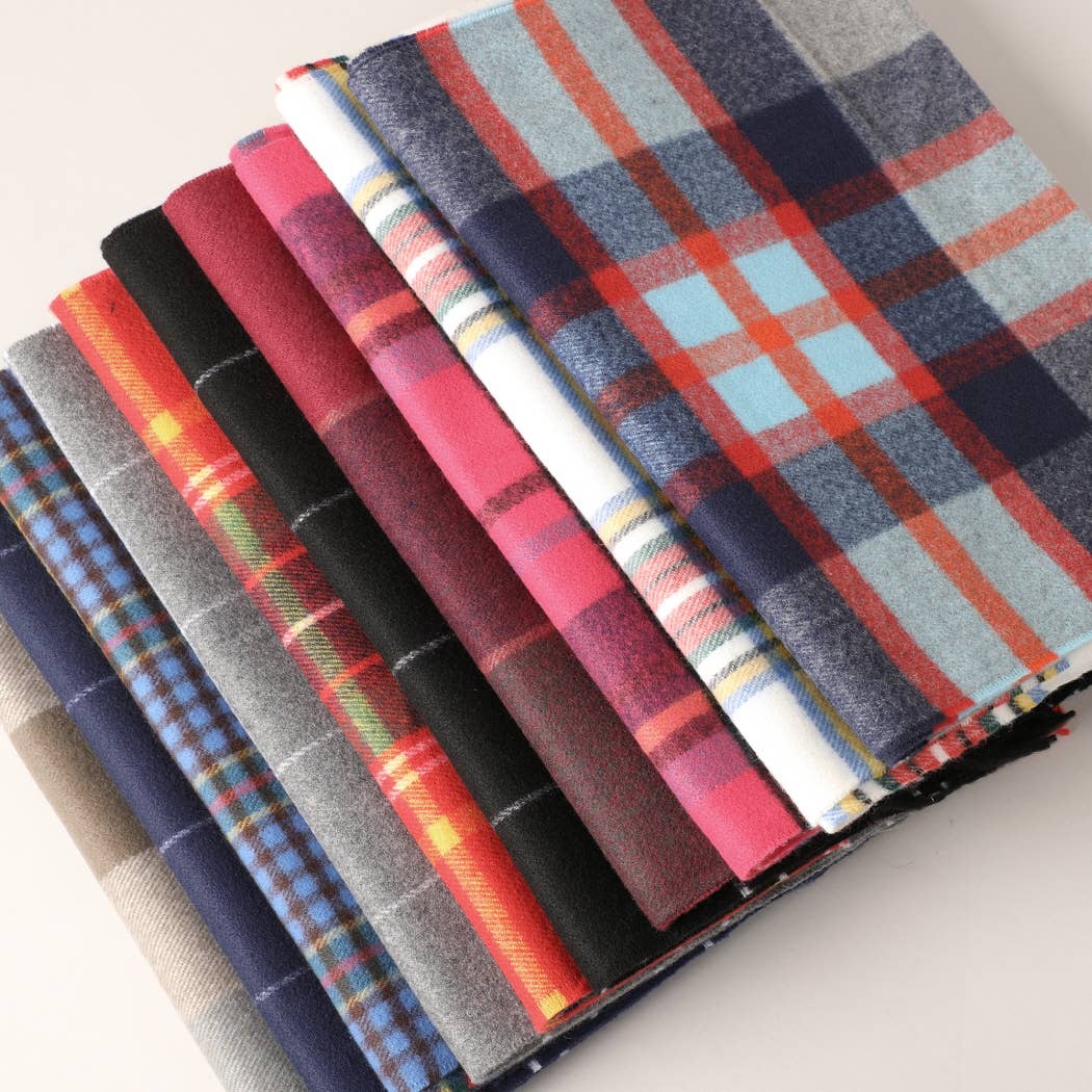 Cashmere Feel Plaid Pattern Scarves