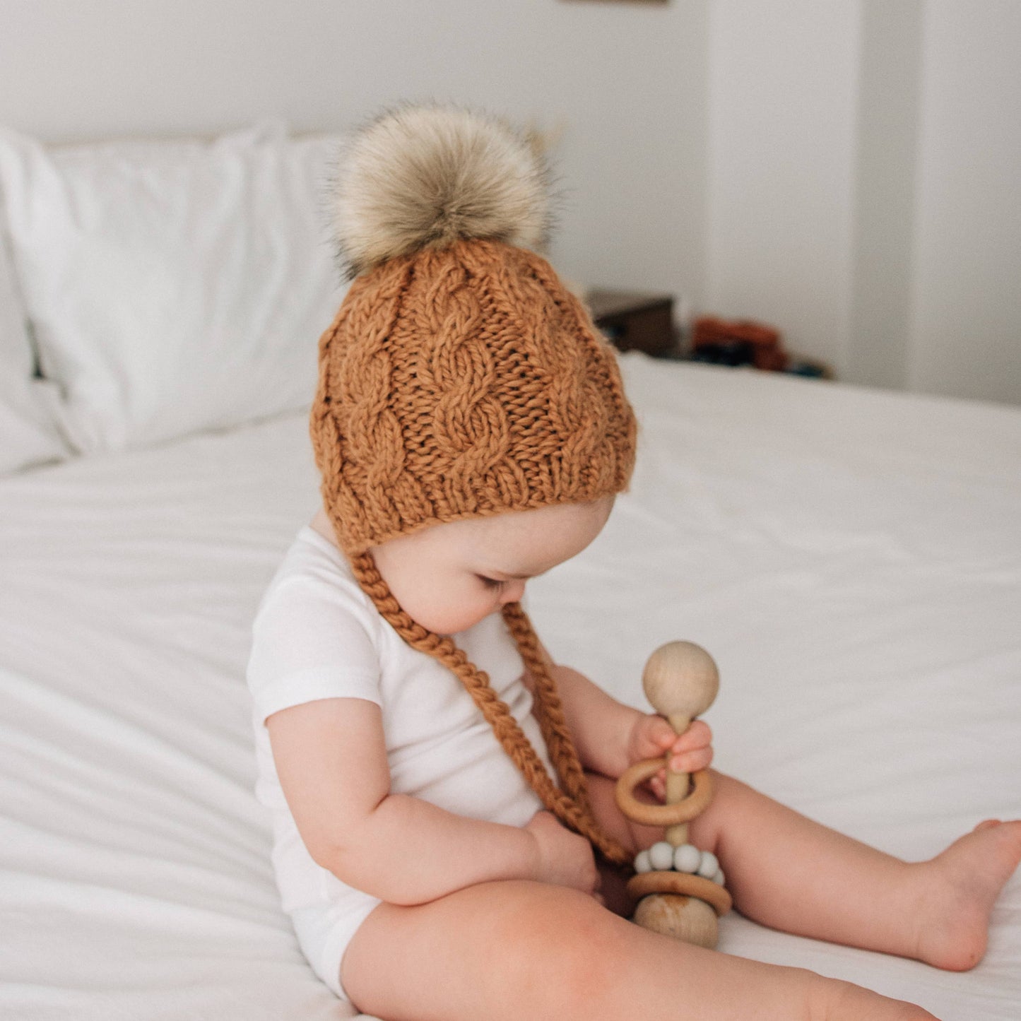 Aspen Pecan Cable Knit Baby Bonnet