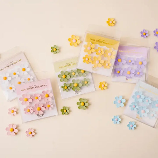 Daisy Delight Magnet Set