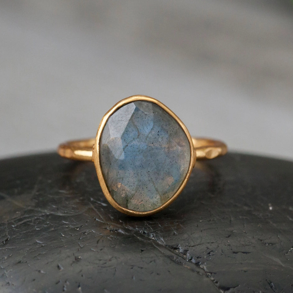 Baizaar Rings