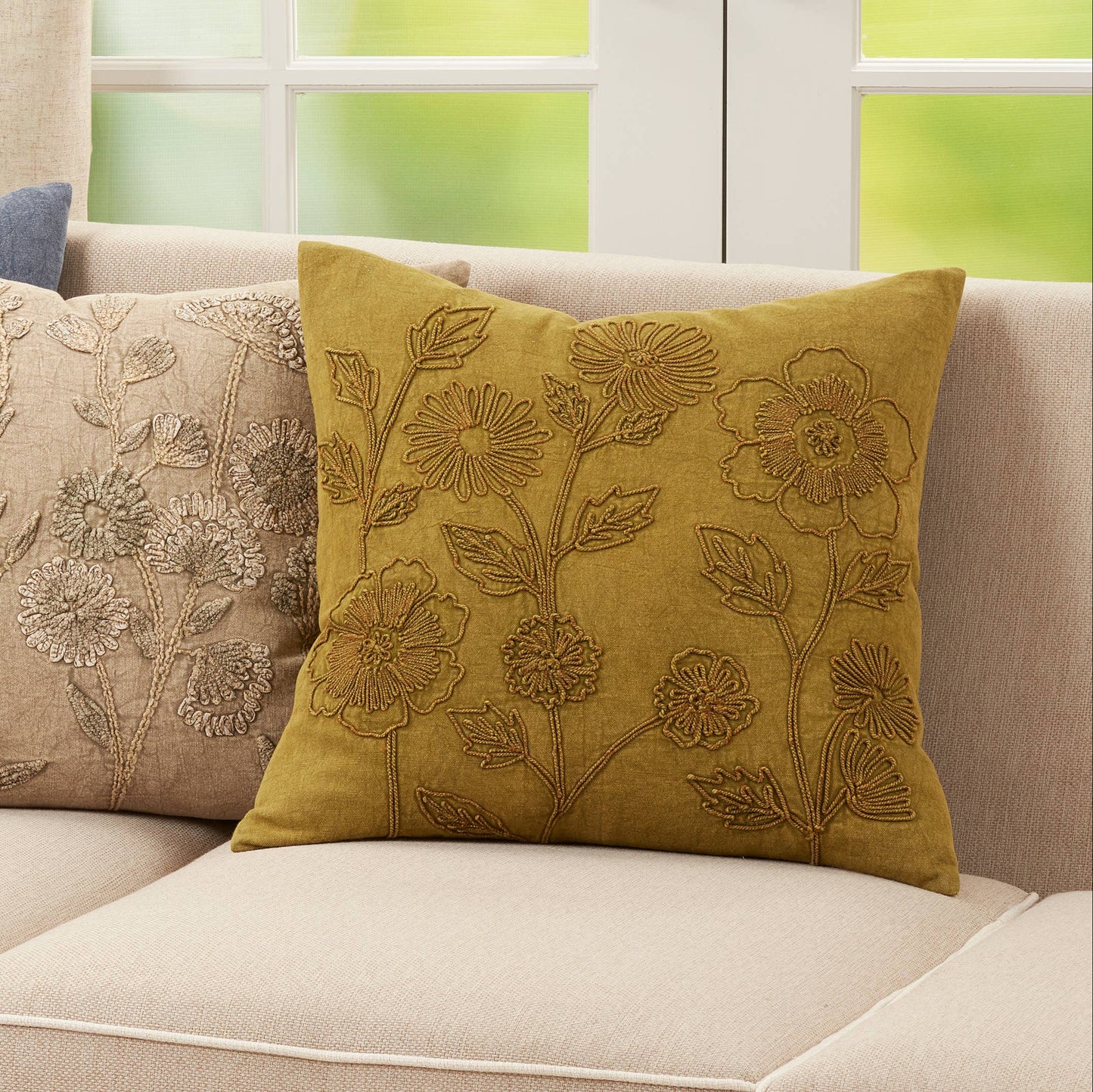 Green Floral 20" Pillow