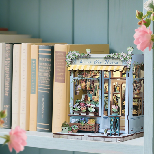 DIY Book Nook Kit: Anna‘s Blue Blossom
