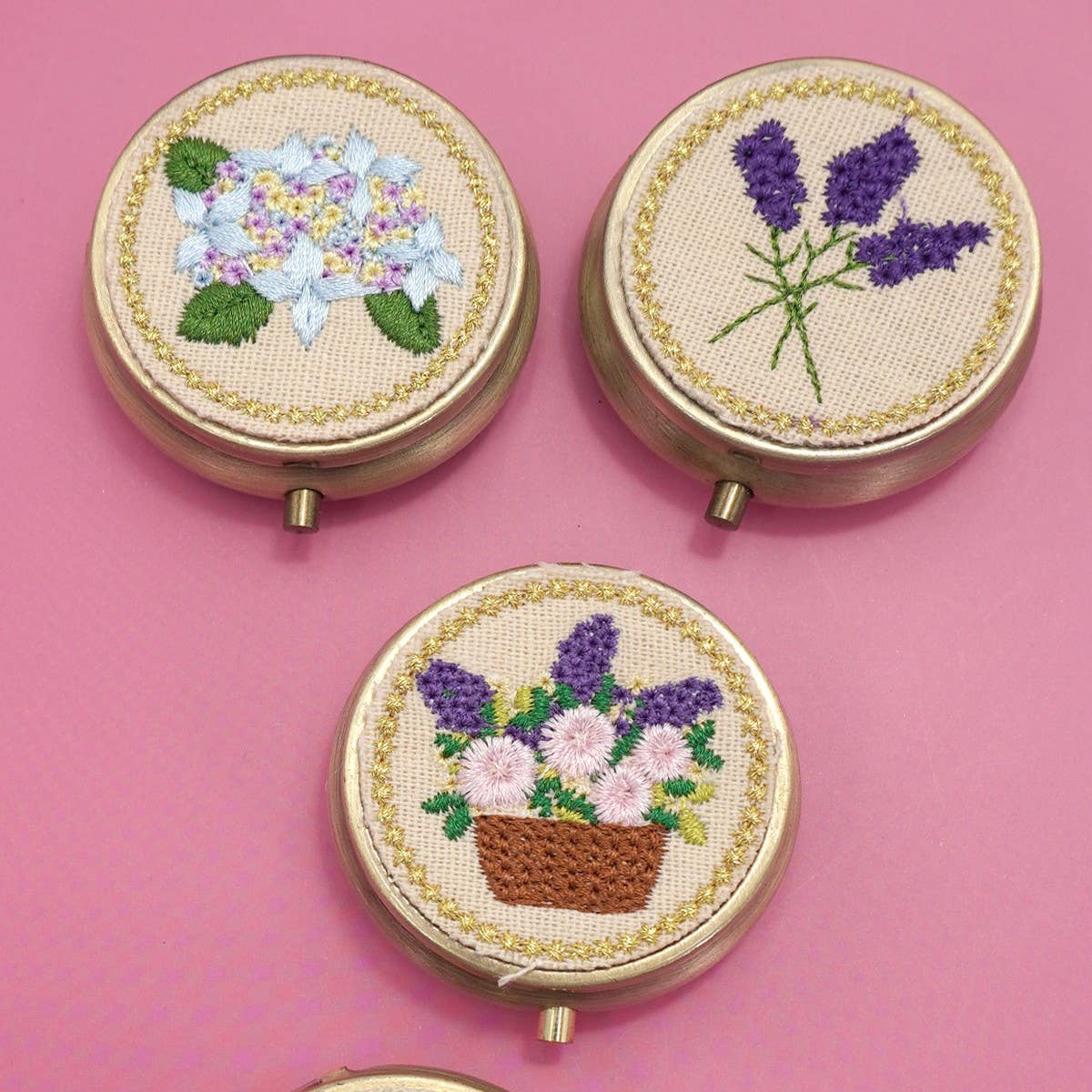 Floral Embroidered Jewelry Organizer w/ Mirror