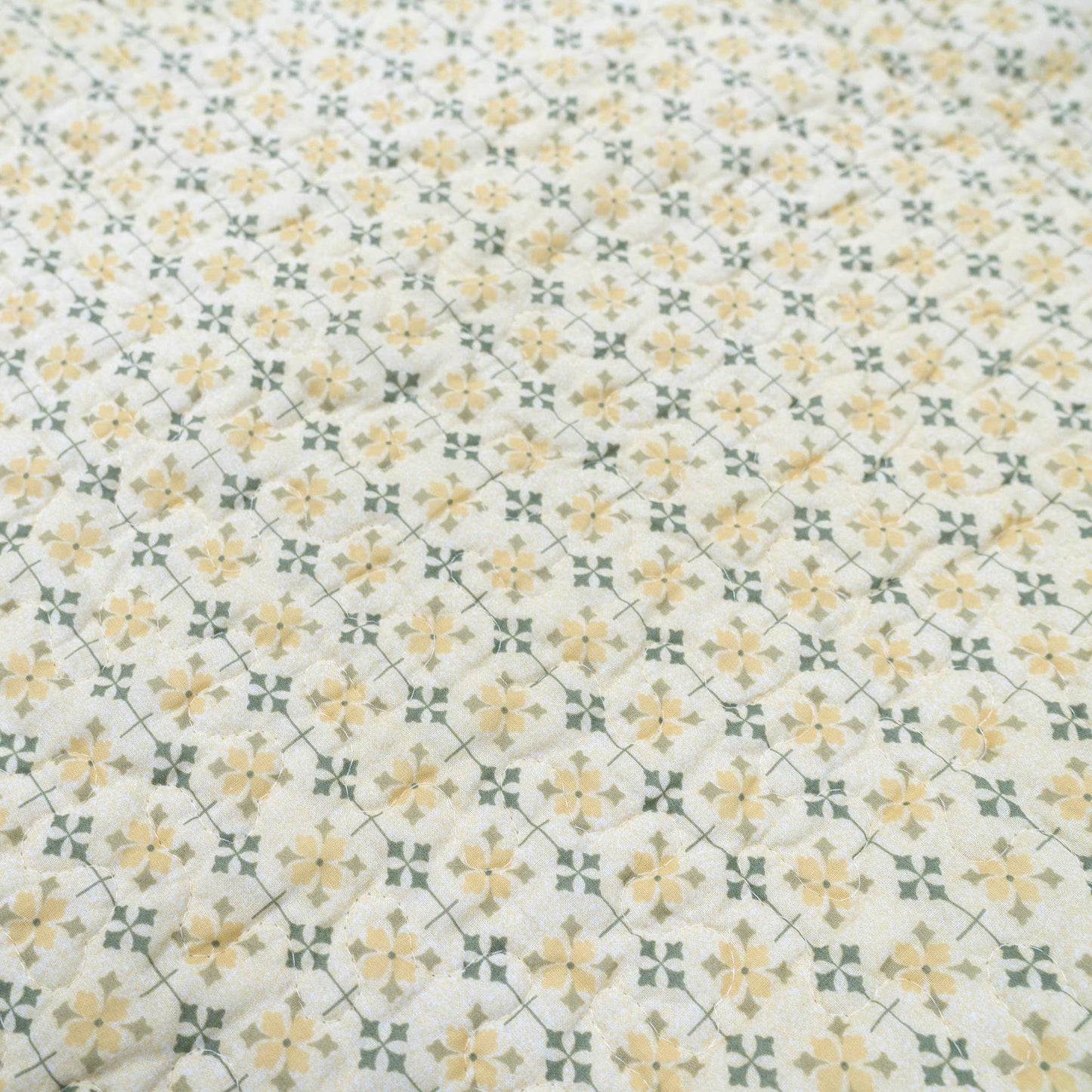 Meadow Cotton Lap Quilt 40" x 48"