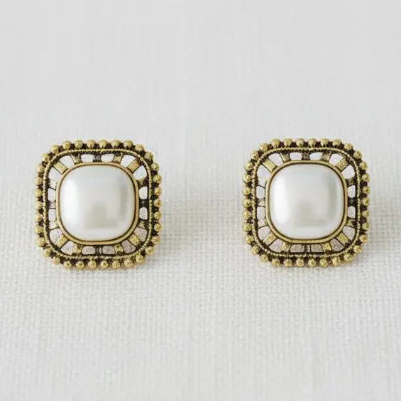 Earrings by Ellemadera