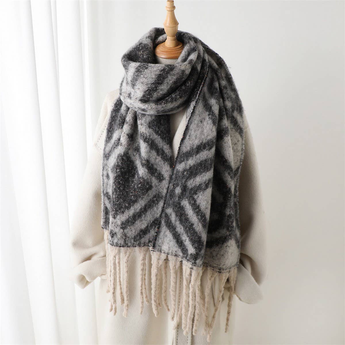 Geometric Tassel Shawl Scarf