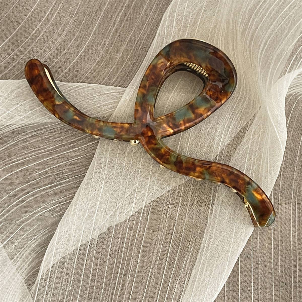 Tortoise Shell Acetic Loop Claw Clips