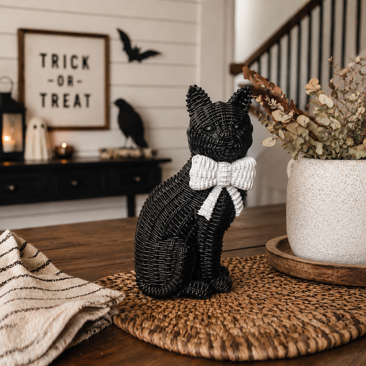 Resin Black Cat Décor