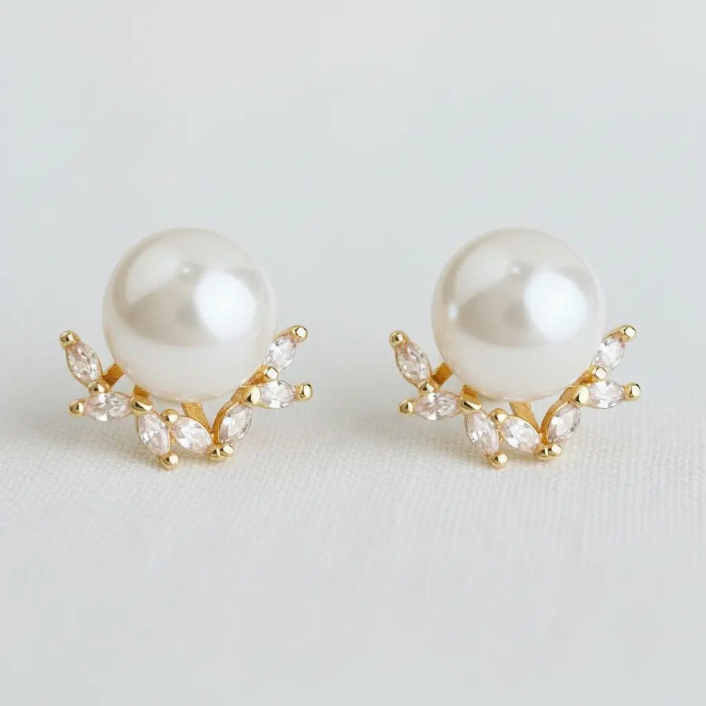 Earrings by Ellemadera