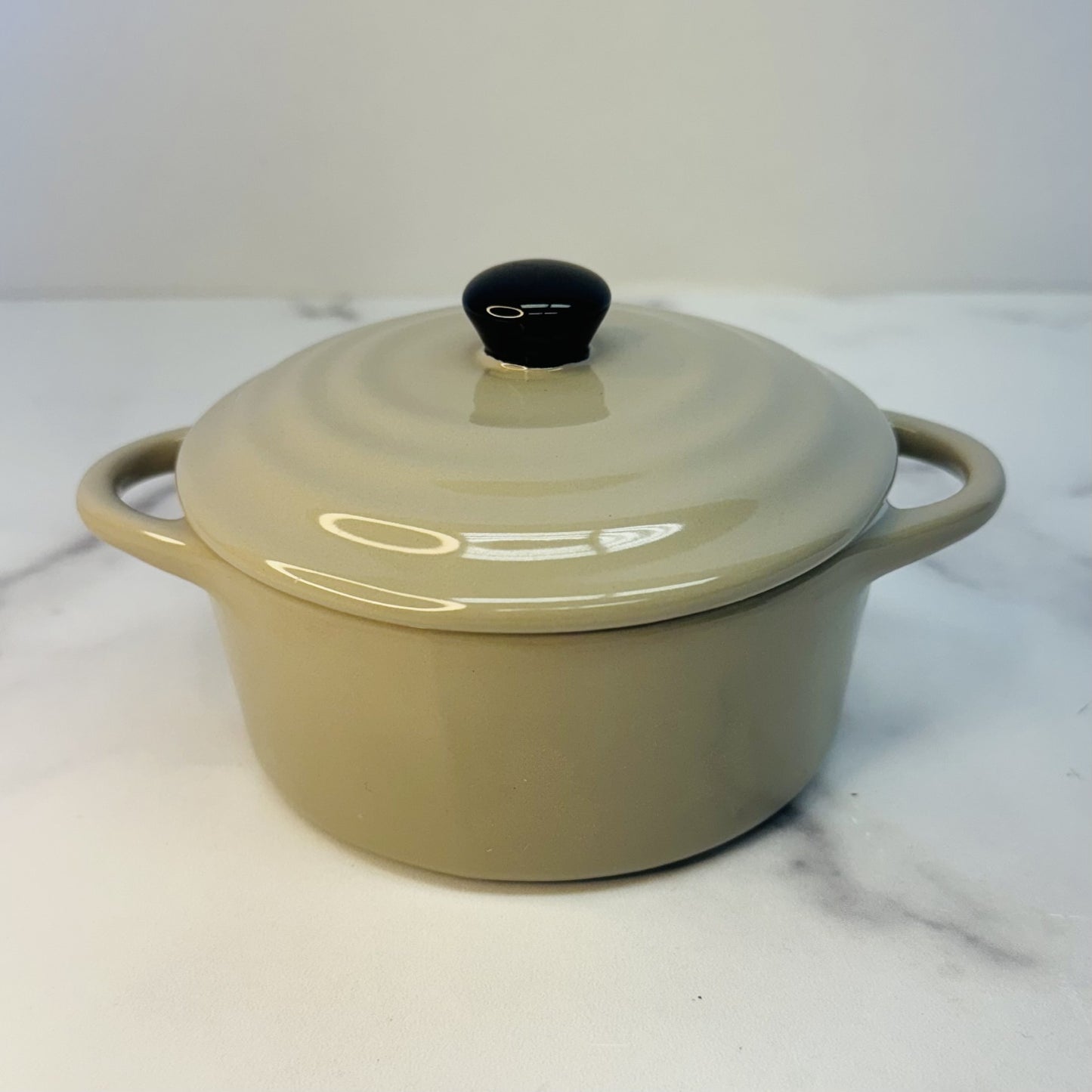 Mini Stoneware Baker with Lid