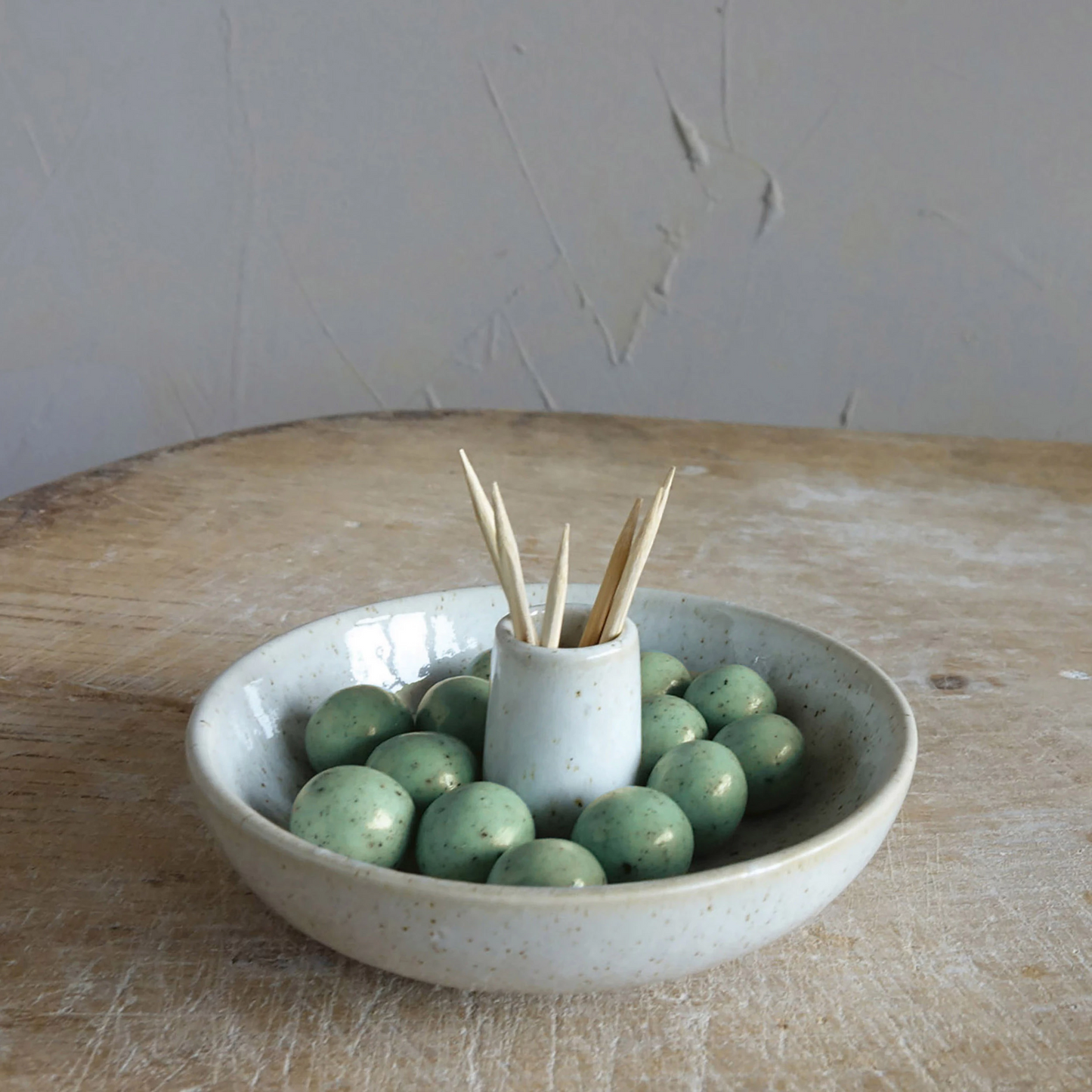 Stoneware Dish W/Holder